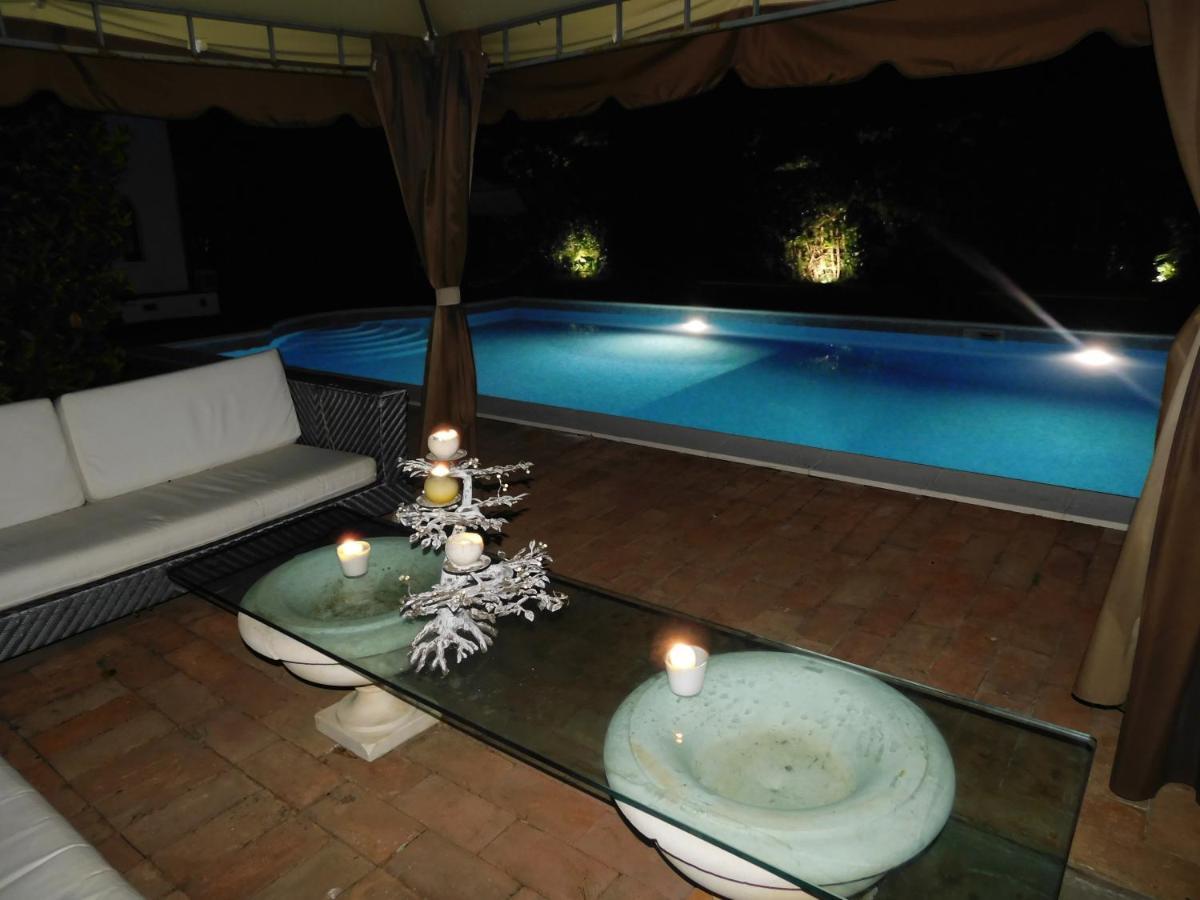 Appartamento Con Piscina Immersa Nel Verde Кашина Экстерьер фото